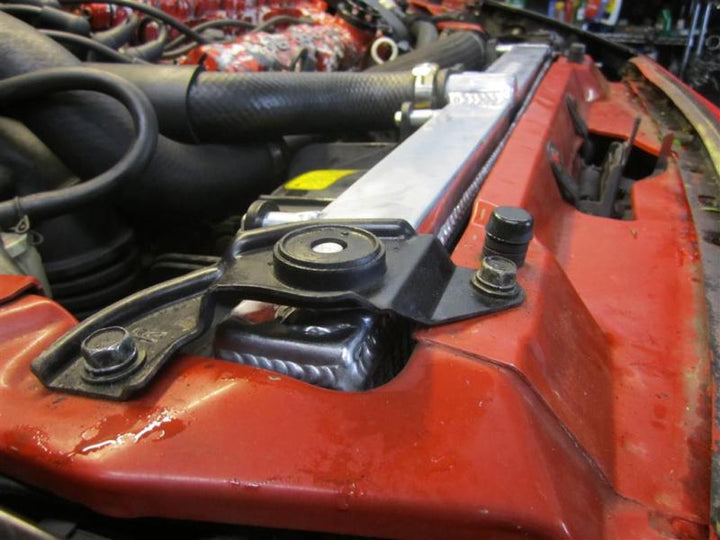 Mishimoto 91-99 Mitsubishi 3000GT Turbo Manual Aluminum Radiator - Bull Strap
