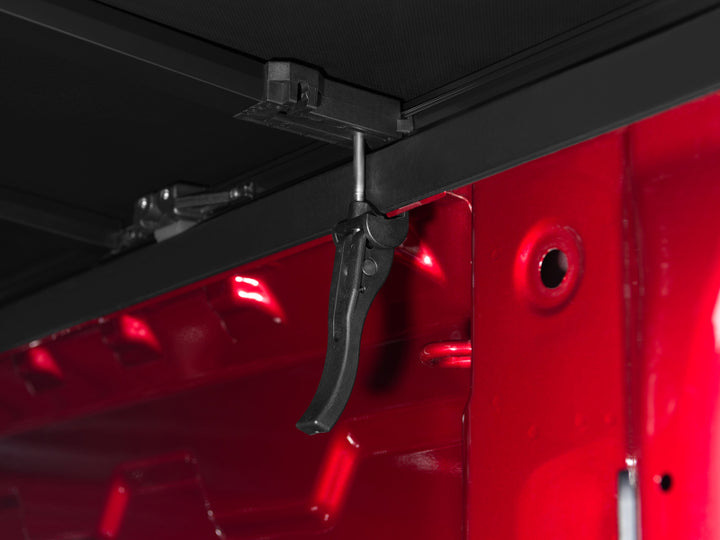 Tonno Pro 93-11 Ford Ranger 6ft Styleside Tonno Fold Tri-Fold Tonneau Cover - Bull Strap