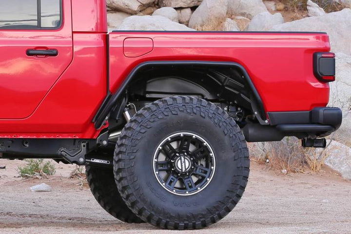 Fabtech 20-21 Jeep Gladiator 4WD Rear Steel Tube Fenders - Bull Strap