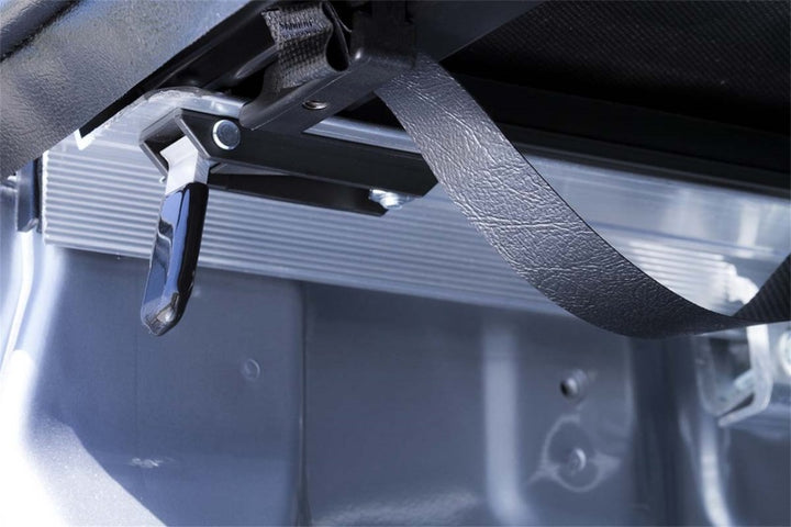 Access Tonnosport 96-03 Chevy/GMC S-10 / Sonoma 6ft Stepside Bed Roll-Up Cover - Bull Strap
