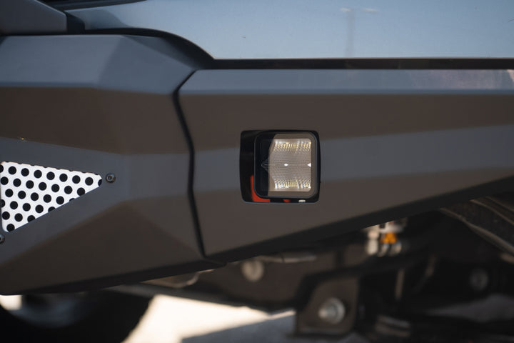DV8 Offroad 3in Cube LED Light 40W Pod Light 5W LED - Bull Strap