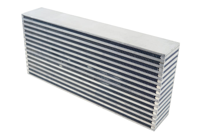 CSF Magnum 900+hp Bar & Plate Intercooler Core - 20in L x 12in H x 4in W - Bull Strap