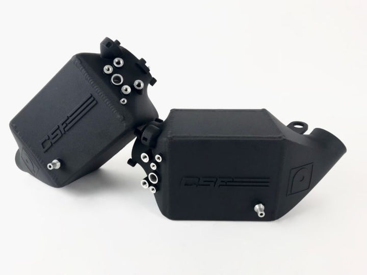CSF 12-16 BMW M5 (F10) / 12-18 BMW M6 (F06/F12/F13) Twin Charge-Air-Cooler Set - Crinkle Black - Bull Strap