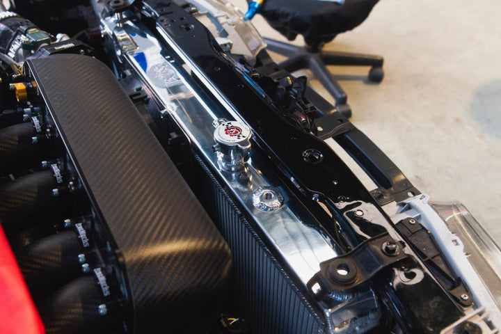 CSF 92-00 Honda Civic w/K-Swap V3 Radiator - Bull Strap