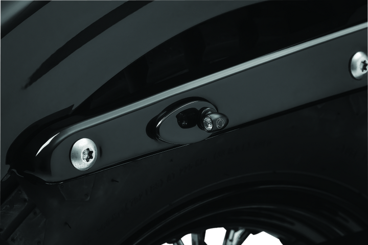 Kuryakyn Fender Strut Cover Plates Gloss Black - Bull Strap