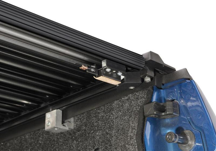 Retrax 21-23 Ford F-150 Super Crew/Super Cab/Lightning (5.5ft Bed) Retrax IX - Bull Strap