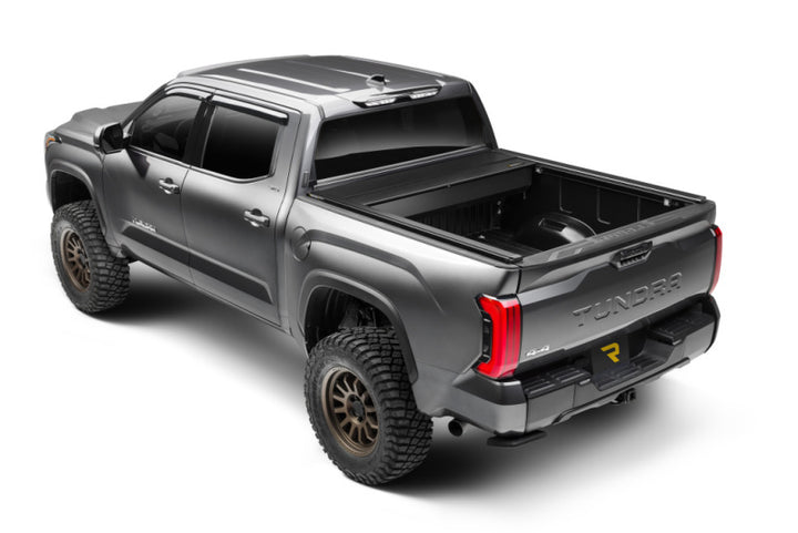 Retrax 21-23 Ford F-150 SuperCrew/Super Cab 5.5ft. Bed Retrax EQ - Bull Strap