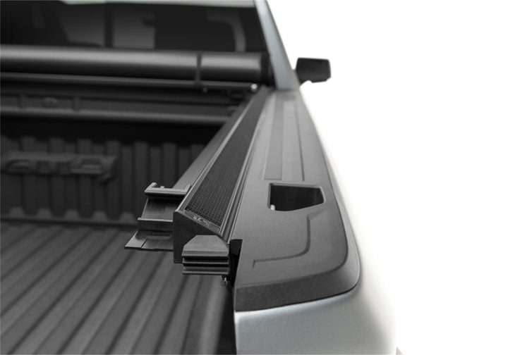 Truxedo 19-20 GMC Sierra & Chevrolet Silverado 1500 (New Body) 5ft 8in Lo Pro Bed Cover - Bull Strap