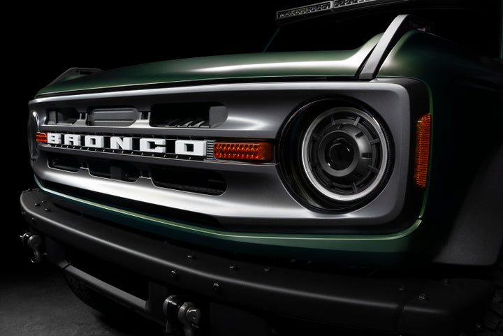 Oracle 2021+ Ford Bronco Oculus  Bi-LED Projector Headlights - Amber/White Switchback - Bull Strap