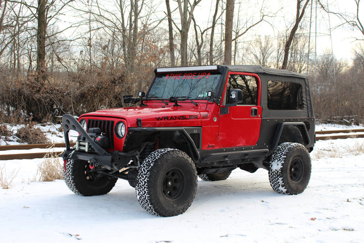 Fishbone Offroad 97-06 Jeep Wrangler TJ Steel Tube Fenders Front 3In Flare - Blk Textured Powdercoat - Bull Strap