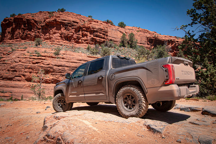 ICON 22+ Toyota Tundra 2.5 EXP Front Coilover Shock - Bull Strap