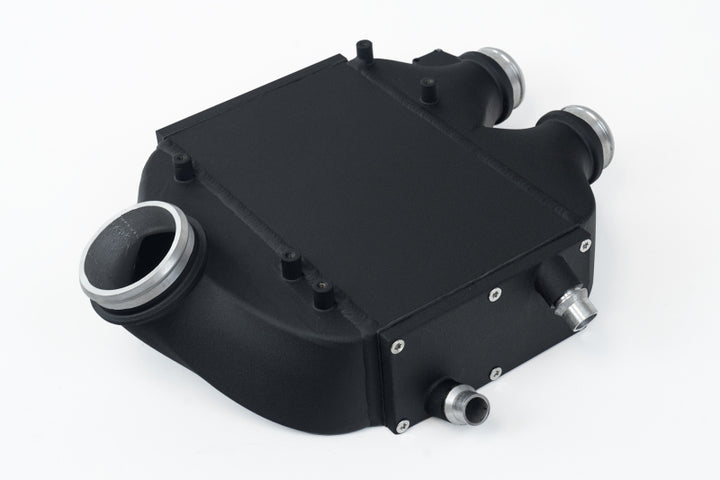 CSF 2014+ BMW M3/M4 (F8X) Top Mount Charge-Air-Cooler - Crinkle Black - Bull Strap