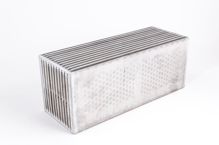 Garrett H2O / Air CAC (4.80in x 4.50in x 11.90in) - 1000 HP - Bull Strap