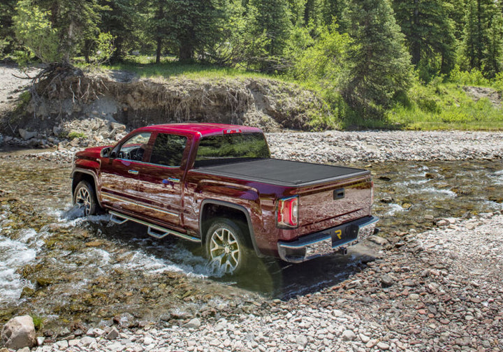 Retrax 2022+ Toyota Tundra CrewMax 5.5ft Bed w/Rail System (Excl Trail Special Edition) RetraxPRO MX - Bull Strap