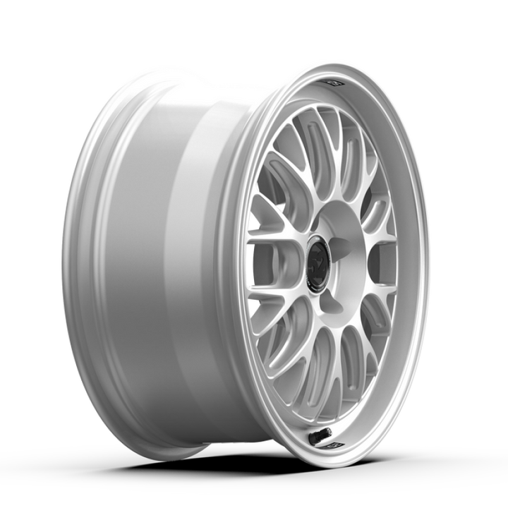 fifteen52 Holeshot RSR 18x8.5 5x112 42mm ET 57.1mm Center Bore Radiant Silver - Bull Strap