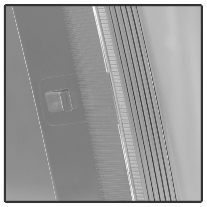 xTune 07-13 Chevrolet Silverado 1500 Headlight Lens (Pair) (HD-JH-CS07-LENS) - Bull Strap